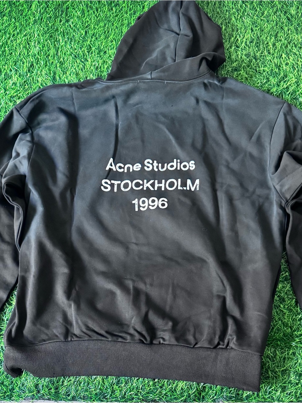 Acne Studios XL